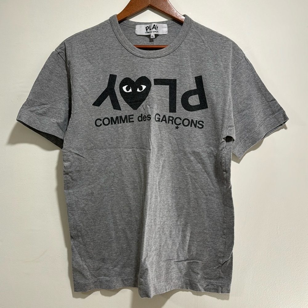 Comme Des Garcons PLAY T-shirt Grey - Men’s - Size XL